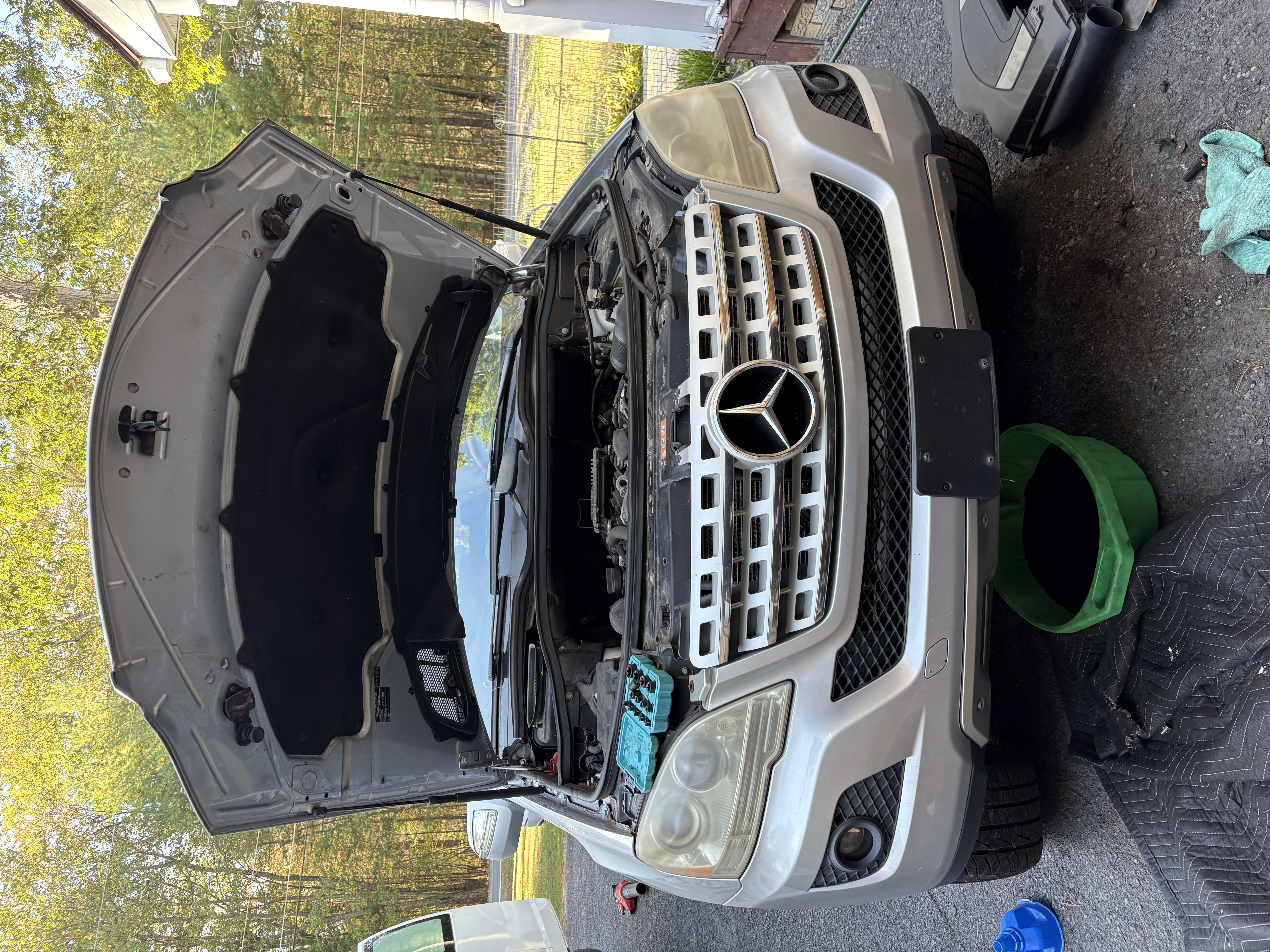 Mercedes ML engine bay with hood open